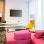 Ibis Styles Center Готель Львів