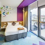 Ibis Styles Center إلفيف