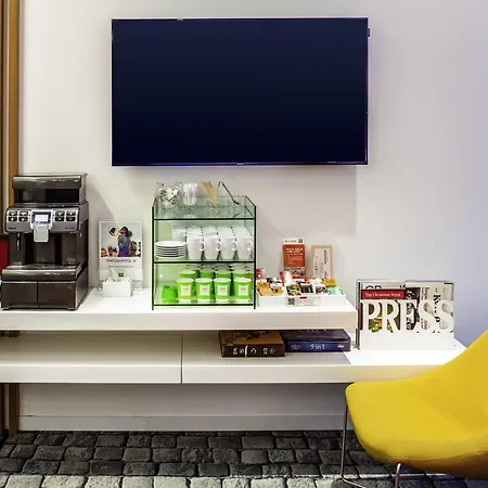 Ibis Styles Center Otel