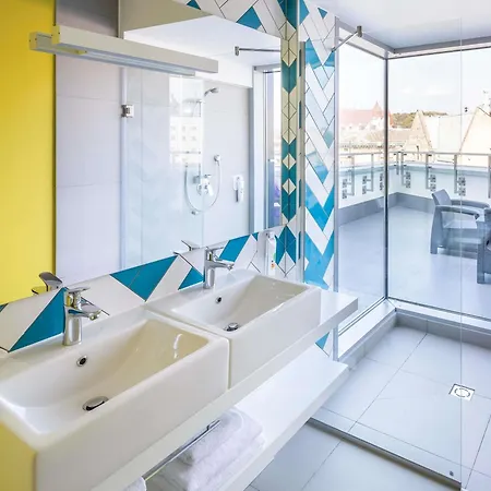 Готель Ibis Styles Center 3*