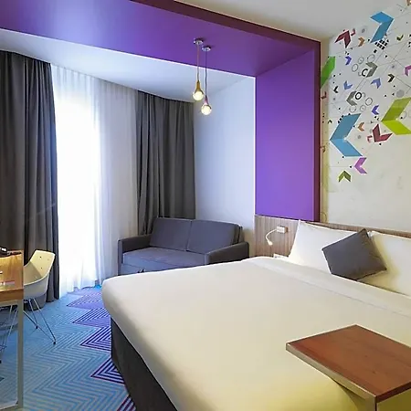 Ibis Styles Center Otel Lviv