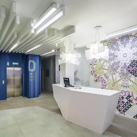 Ibis Styles Center Hotell 3*