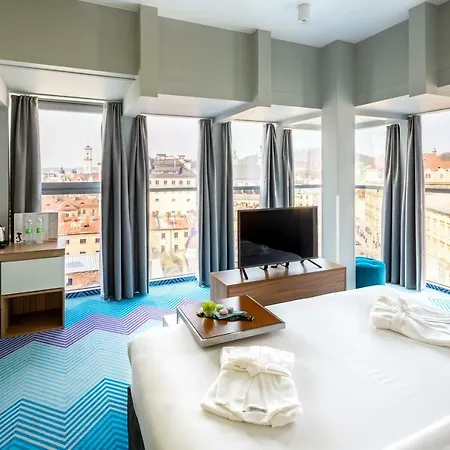 Ibis Styles Center