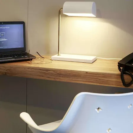 Ibis Styles Center 3*