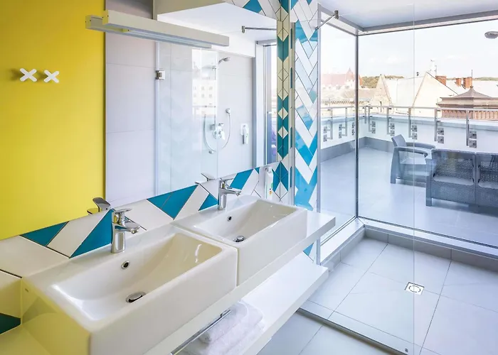 Hotel Ibis Styles Center 3*