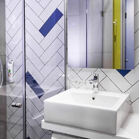 Hotel Ibis Styles Center 3*